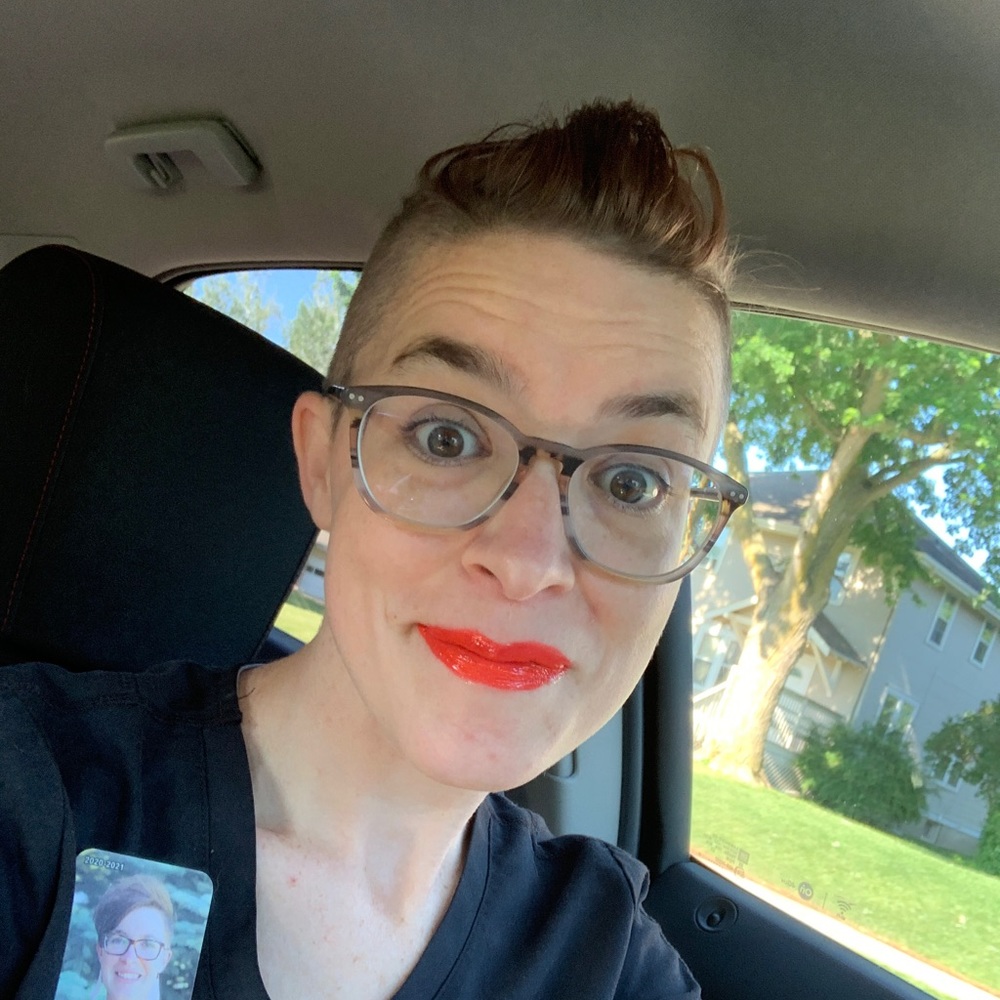 Meet your Posher, Tracy